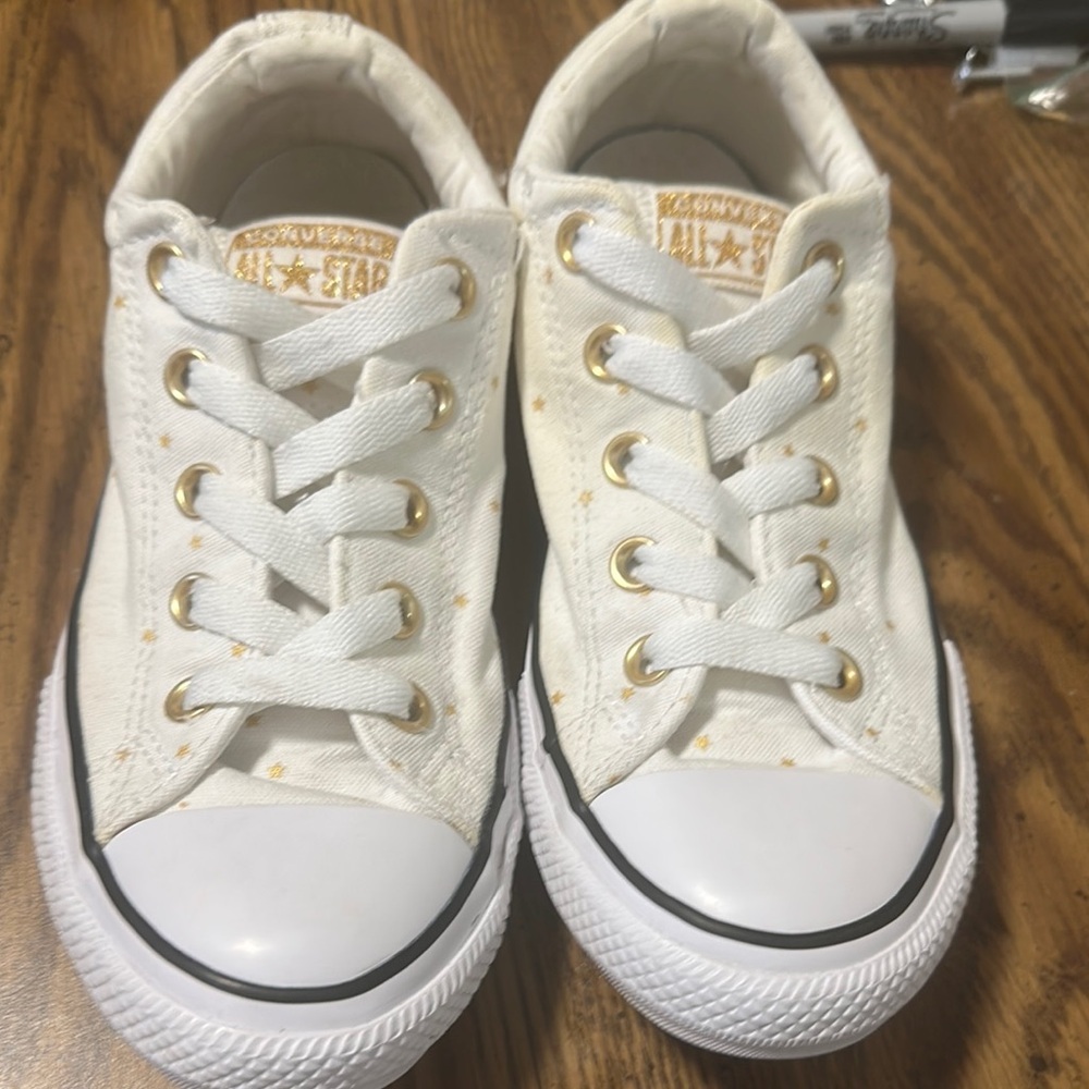 Kids White Converse Gold Stars Sneakers Unisex Size 3 US GOOD Condition